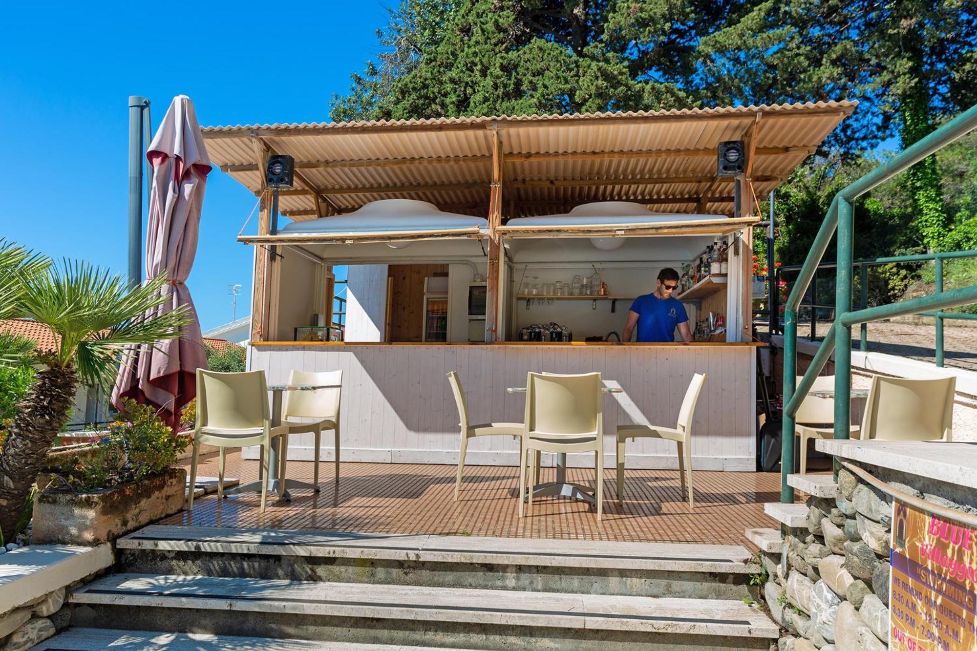 Blue Beach Bussana Nuova Εξωτερικό φωτογραφία