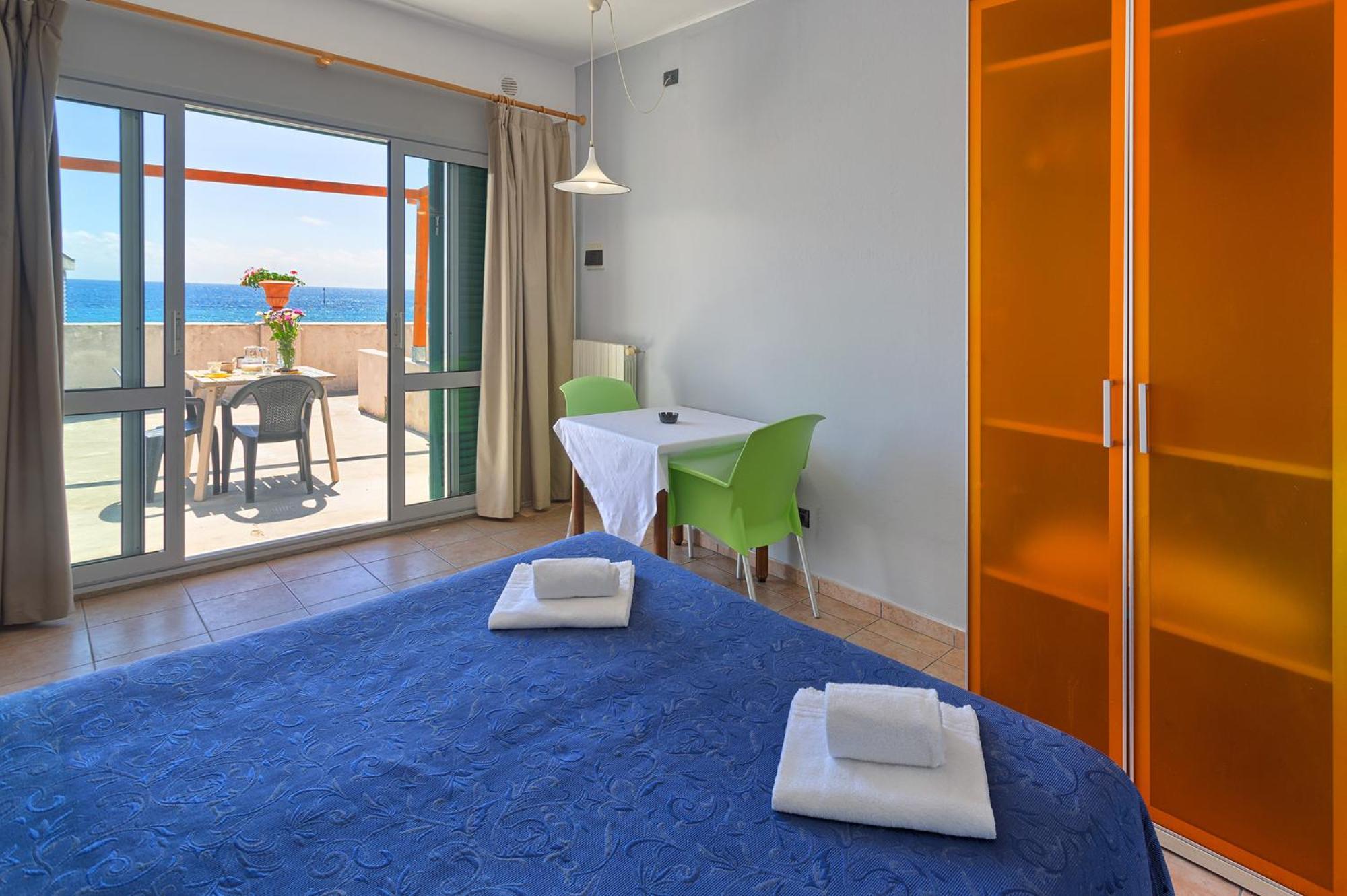 Blue Beach Bussana Nuova Εξωτερικό φωτογραφία